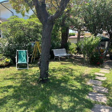 B&B I Versi Del Mare Roseto Degli Abruzzi Bagian luar foto